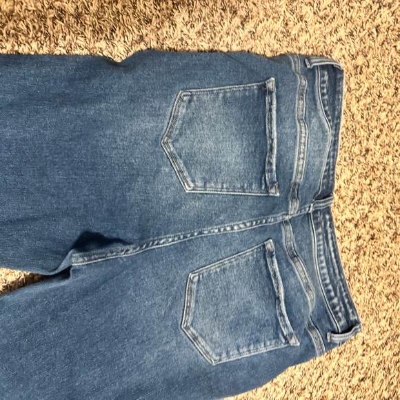 Distressed Women’s Denim sz 32 - Picture 9 of 11